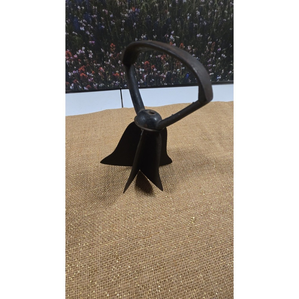 CC-1247. Cast Iron Chopper